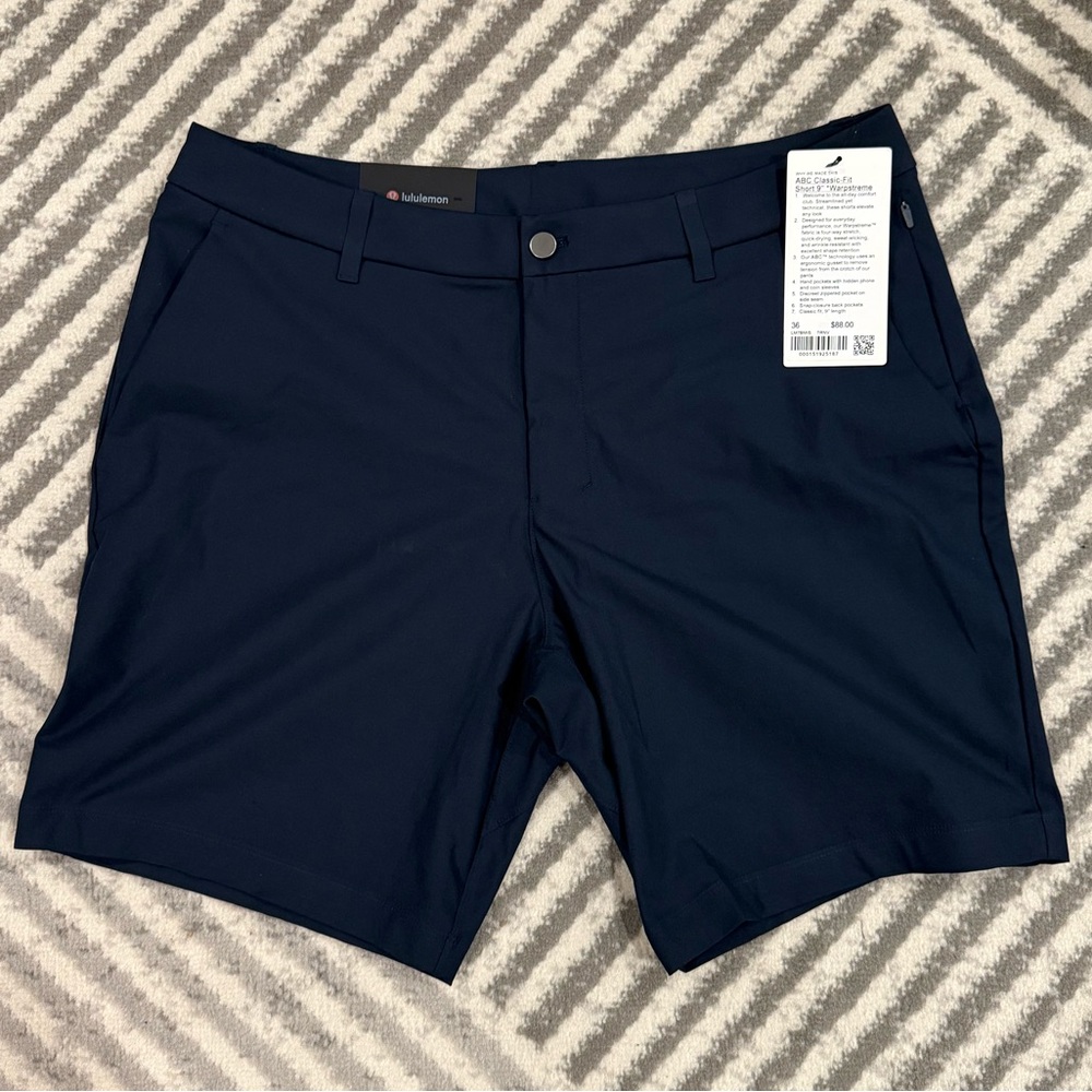 Lululemon ABC Classic-Fit Short 9” (Size 36W)